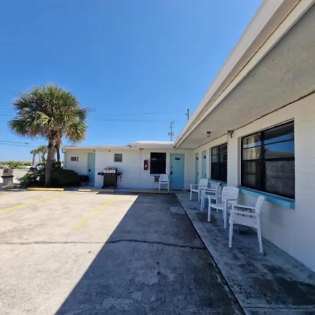 Coral Motel - Across From Public Beach Access-3